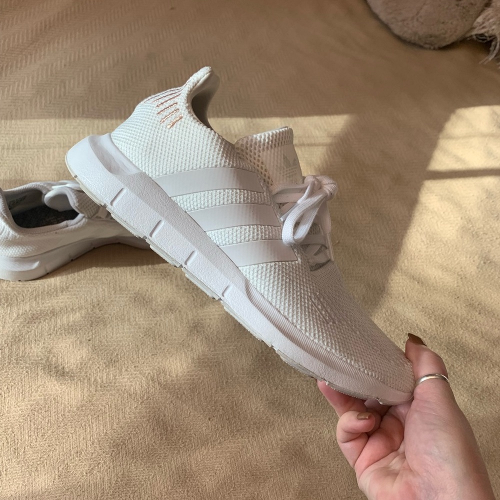 Adidas Womens Shoe Size 8 White